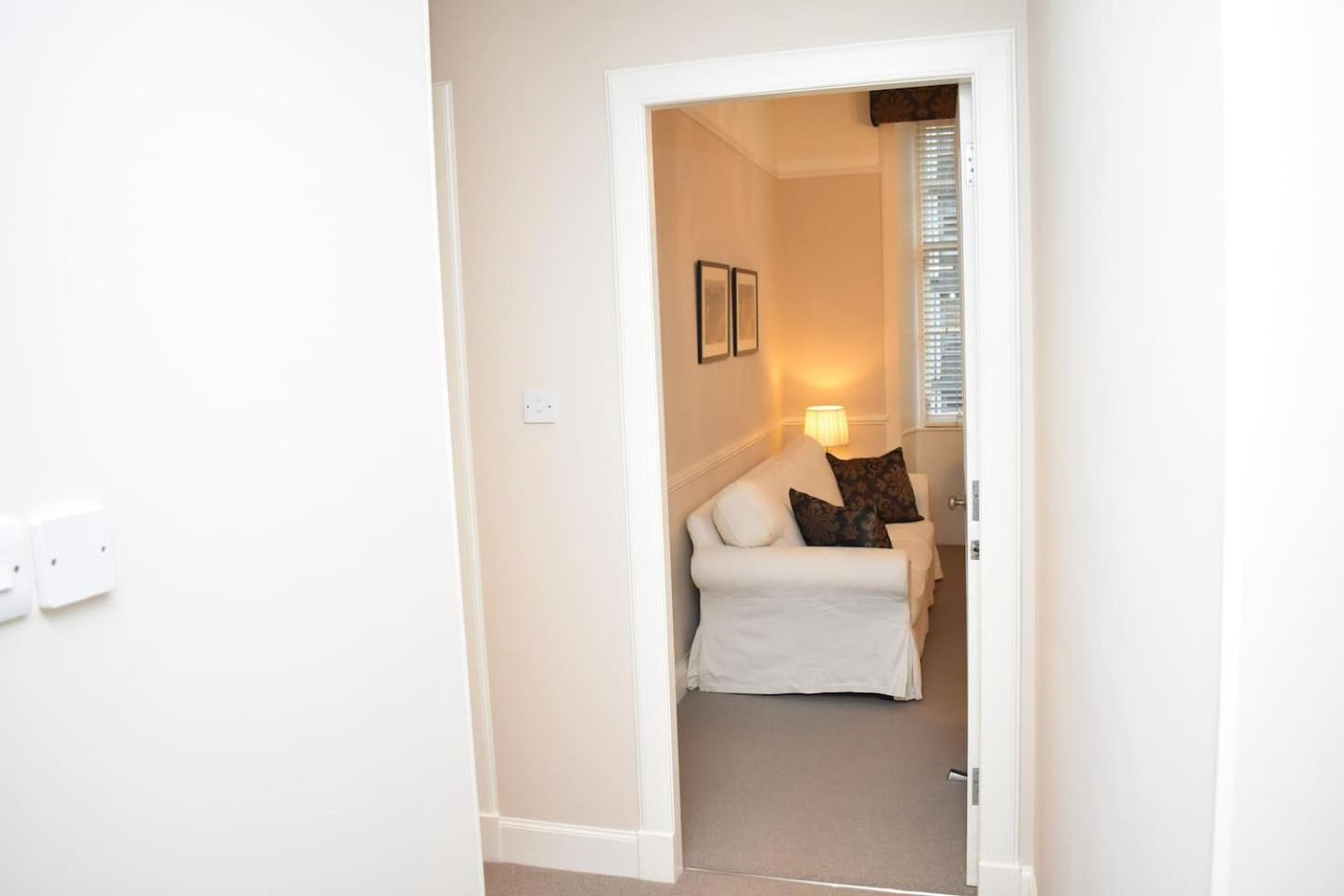 West Port - 2Br In The Heart Of The Old Town Just Off The Grassmarket Единбург Екстер'єр фото